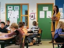 Er zijn meerdere scholen, ook in nabij gelegen wijken. Hier is een overzicht.   Basisschool De BoschAkker  ...