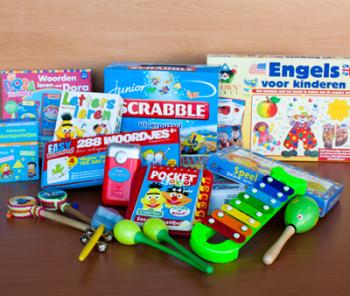 De ingang van Speelcadeau is om de hoek aan de Paul Krügerlaan.    U kunt speelgoed inleveren via de groene poort aan de Bloemfonteinstraat en dan...